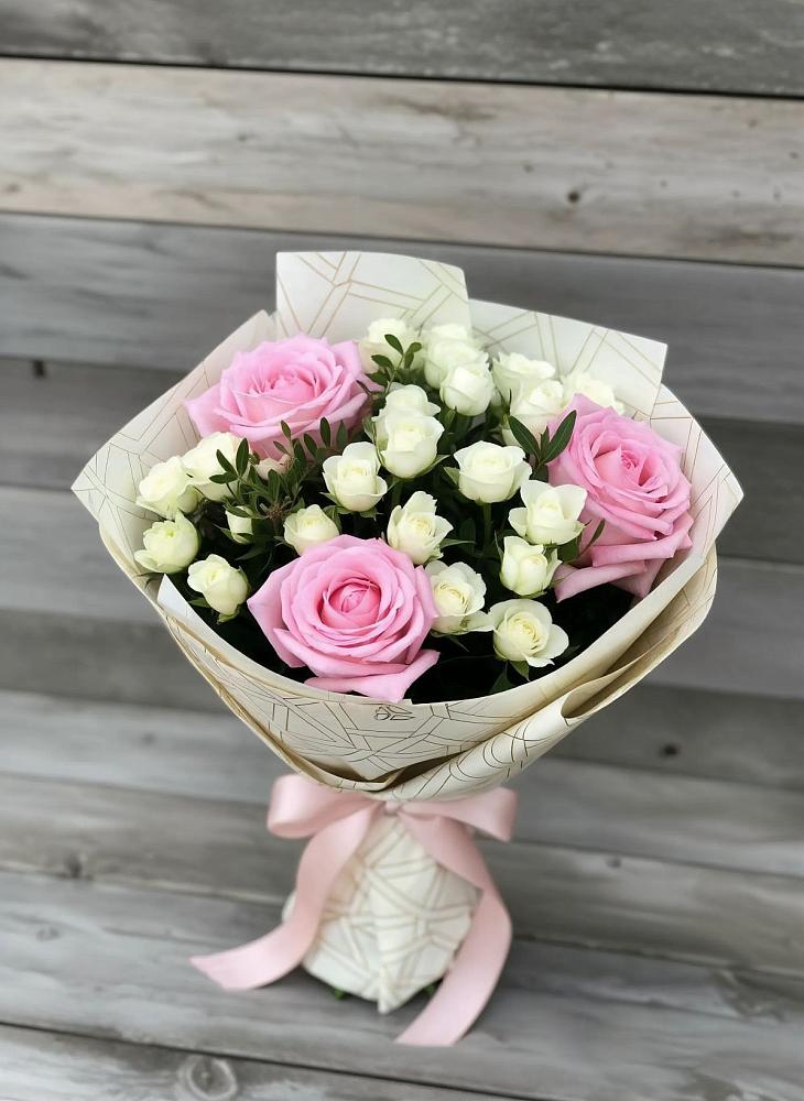 Букет цветов из: Розы в Пустоши