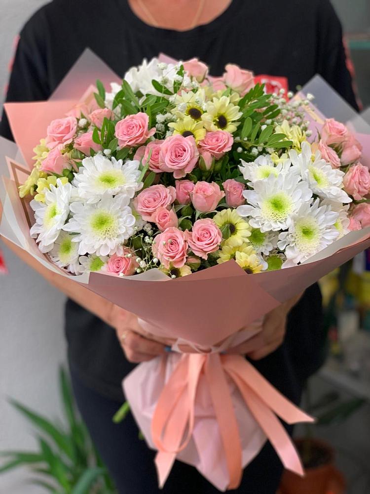 Букет цветов из: Розы и Хризантемы в Пустоши