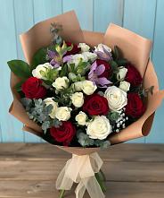 Букет цветов из:  Розы и Альстромерии #REPLACE_PRED# Пустоши