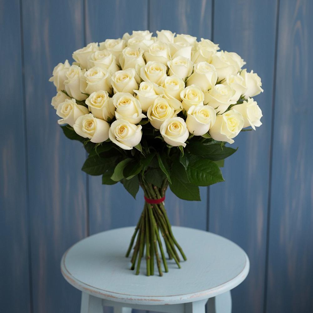 Букет 51 Белая роза Эдлесс Лав в Пустоши