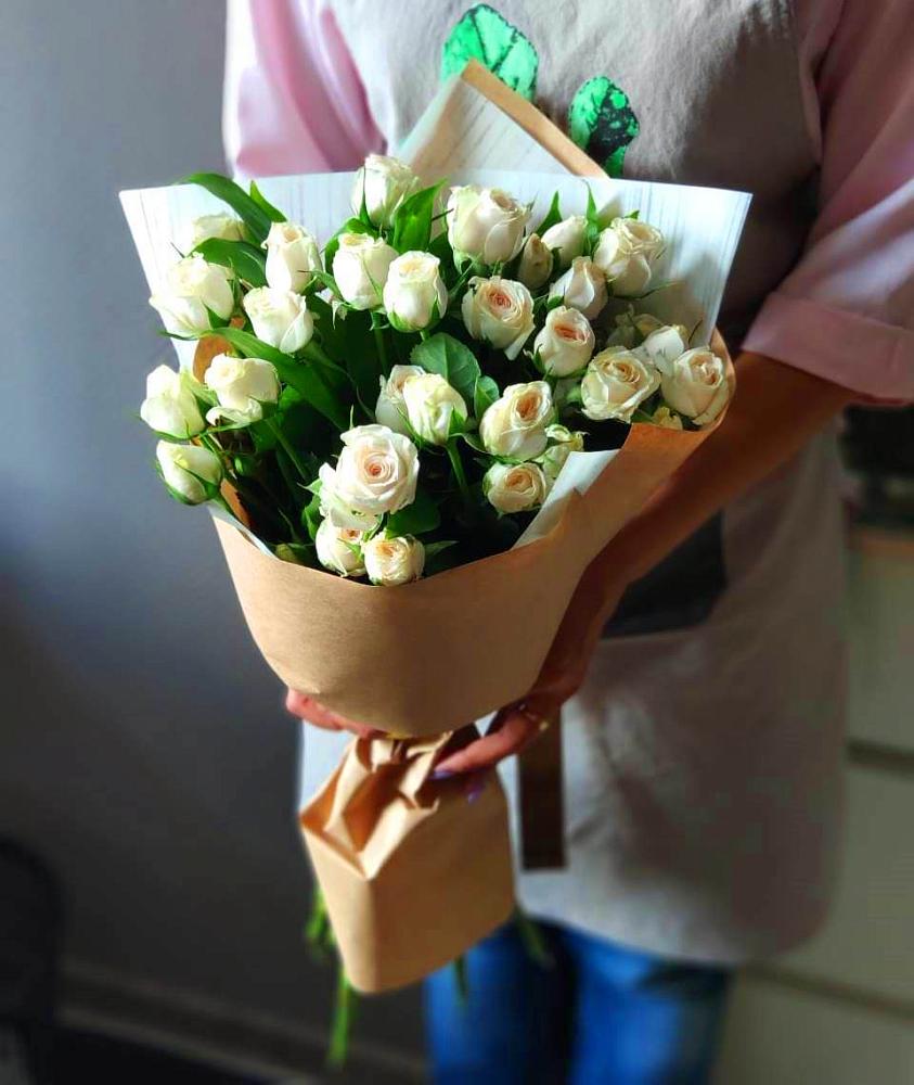 Букет цветов из: Розы в Пустоши