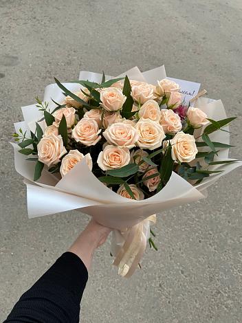 Букет Кремовые розы Латте в Пустоши