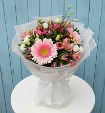 Букет цветов из:  Герберы, Альстромерии и Лизиантусы в Пустоши